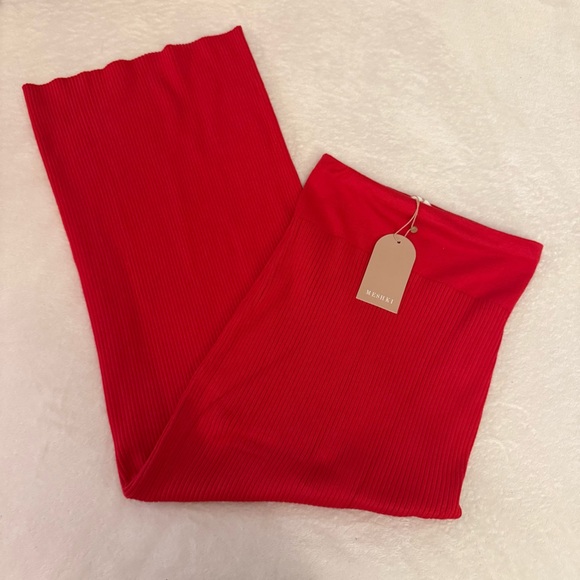 Meshki Vibrant Red Maxi Pencil Skirt for Cocktail Events - Picture 1 of 2